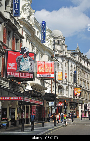 I teatri del West End, Shaftesbury Avenue, Soho, West End, la City of Westminster, Greater London, England, Regno Unito Foto Stock