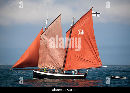 Il lavoro undecked boat chiamato 'Ar Jentilez' (Bretagna - Francia). Foto Stock