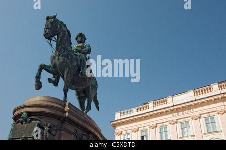 Statua equestre di Arciduca Alberto, duca di Teschen, al di fuori del Museo Albertina di Vienna (Wien), Austria Foto Stock
