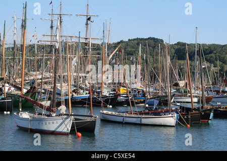 Imbarcazioni tradizionali Rosmeur harb, marittime festival di Douarnenez (Finistère Bretagna, Francia). Foto Stock