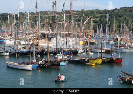 Imbarcazioni tradizionali Rosmeur harb, marittime festival di Douarnenez (Finistère Bretagna, Francia). Foto Stock