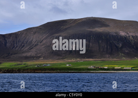 Ward Hill e Farm Cottages, l'isola di Hoy, isole Orcadi, Scozia. Foto Stock