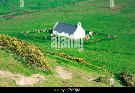 La Chiesa di Santa Croce, Eglwys y Grog a Mwnt, Ceredigion, West Wales, Regno Unito. Marinai medievale cappella di facilità Foto Stock