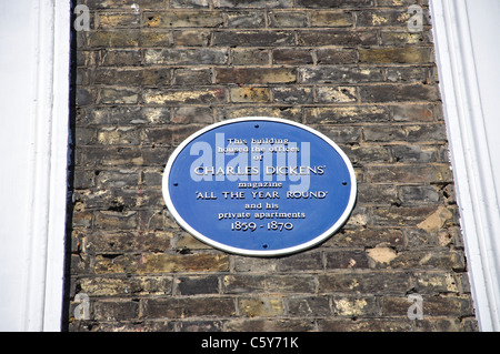 Charles Dickens targa blu, Tavistock Street, Covent Garden, West End, la City of Westminster, Londra, Inghilterra, Regno Unito Foto Stock