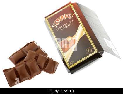 90 grammo blocco di Baileys Tartufo cioccolato ripieno bar pezzi Foto Stock