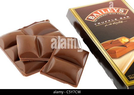 90 grammo blocco di Baileys Tartufo cioccolato ripieno bar pezzi. Foto Stock