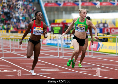 Sally PEARSON vincitore, Donne 100m ostacoli, Aviva London Grand Prix, il Crystal Palace di Londra 2011 Foto Stock