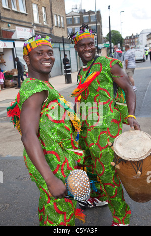 Hackney un carnevale 2011 - minuti prima che il caso è stato a causa di kick off è stato annullato a causa del Tottenham sommosse Foto Stock