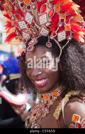 Hackney un carnevale 2011 - minuti prima che il caso è stato a causa di kick off è stato annullato a causa del Tottenham sommosse Foto Stock