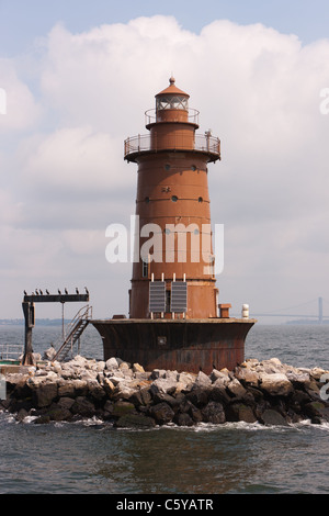 West Bank faro situato nella parte bassa di New York Bay Foto Stock