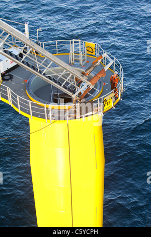 Lavori di costruzione del Walney offshore wind farm. Foto Stock