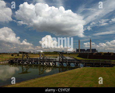 Tilbury Fort fossato interno e ponti di sollevamento. Foto Stock