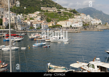 Dal porto di Amalfi e marina, Campania, Italia Foto Stock