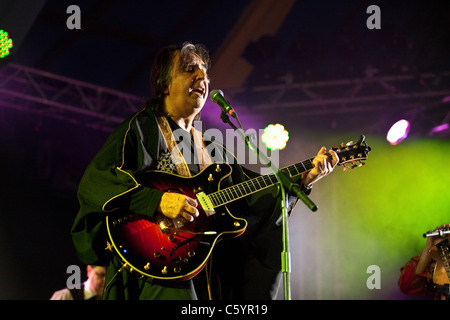 Os Mutantes esibirsi sul palco di parola, Latitude Festival 2011, Suffolk, Inghilterra. Foto Stock