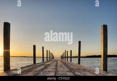 HDR di tramonto nel lago Okoboji, Iowa in estate 2011. Foto Stock