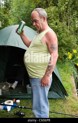 London Parliament Hill Hampstead Heath ritratto fat obesi birra belly pescatore o pescatore di bere birra Foto Stock