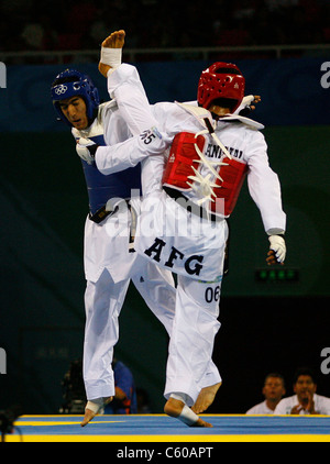 ROHULLAH NIKPAI & GUILLERMO PE AFGHANISTAN V Messico lo stadio olimpico di Pechino CINA 20 Agosto 2008 Foto Stock