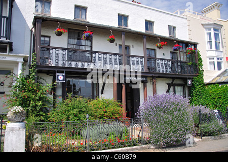 L' Dickens House Museum, Victoria Parade, Broadstairs, isola di Thanet, Thanet distretto, Kent, England, Regno Unito Foto Stock