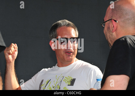 Kochav Nolad (è nata una stella) la versione israeliana dell'idolo americano. Il direttore Yoav Tzafir, Luglio 2011 Foto Stock