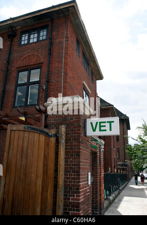 Beaumont Sainsbury Animal Hospital, Camden Town, Londra (Royal Veterinary College) Foto Stock