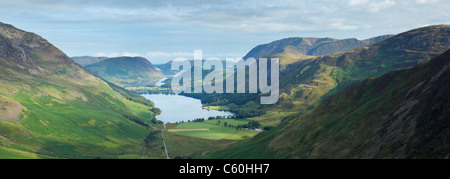 Buttermere Crummock e acqua. Parco Nazionale del Distretto dei Laghi. Cumbria. In Inghilterra. Regno Unito. Foto Stock