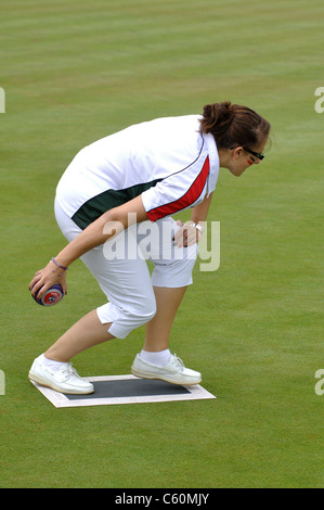 Junior donna bocce in Leamington Spa, Regno Unito Foto Stock