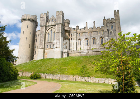 Castello di Arundel , West Sussex , fondata 1067 ricostruito 1870 - 1890 sede del duca di Norfolk , Earl Maresciallo di Inghilterra Foto Stock