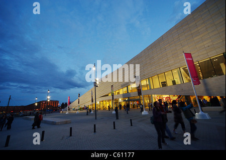 Il nuovo Museo di Liverpool a Liverpool lungomare storico Foto Stock