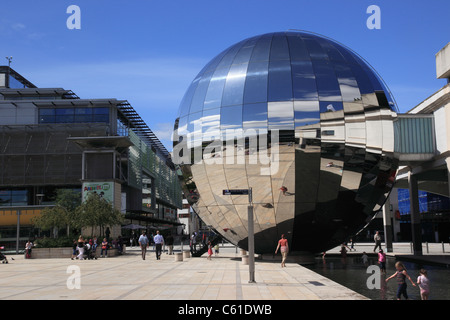 Bristol Planetarium è parte di At-Bristol science center,Millennium Square, Bristol. Regno Unito Foto Stock