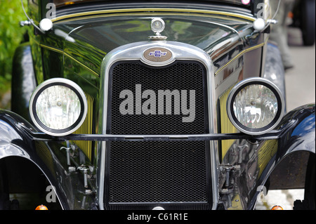 Oldtimer rally in Germania per almeno 80 anni antica con le vetture Chevrolet Coupe, costruita a anno 1928 Foto Stock