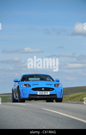 2011 la Jaguar XK RS in blu francese Foto Stock