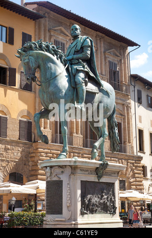 La statua di Cosimo I de' Medici, Granduca di Toscana, Piazza della Signoria, Firenze, Italia Foto Stock