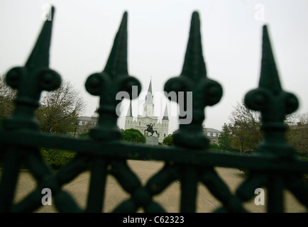 Andrew Jackson statua con cancello di ferro di New Orleans Big Easy Louisiana New Orleans iron gate decorativo guglia Foto Stock