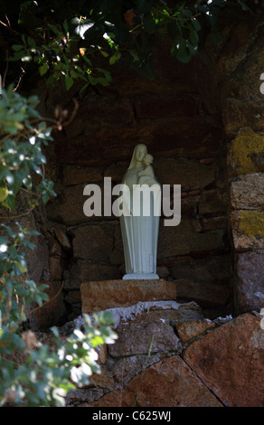 La statua della Madonna e il bambino, Riviere d'Auray, punto Noire, Le Rohello, Baden, Morbihan, in Bretagna, Francia Foto Stock