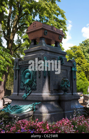 Tomba del generale Faidherbe, Cimetière de l'Est, Lille, Nord-Pas de Calais, Francia Foto Stock