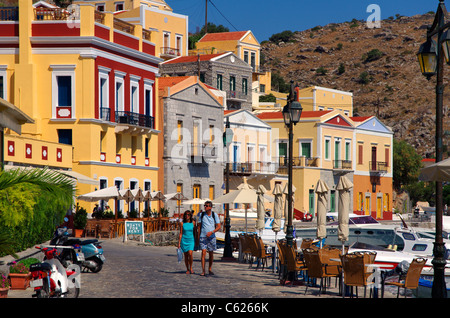 Gialos, Symi Città, isola greca di Symi, Dodecaneso, Egeo Meridionale, Grecia Foto Stock