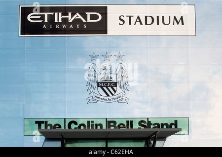 Il Colin Bell Stand presso l'Etihad Stadium, la massa del Manchester City Calcio Club Foto Stock