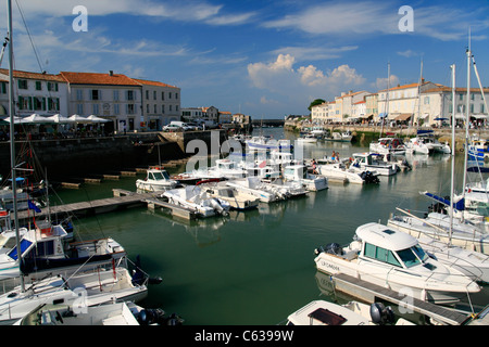 St Martin de Ré Harbour (Ile de Ré, Charentes Maritimes, Francia). Foto Stock