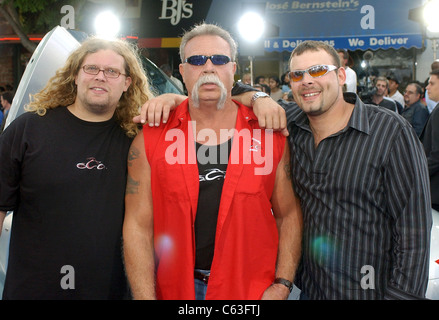 Mikey, Paolo Sr. e Paul Teutul Jr a premiere di I, ROBOT Luglio 7, 2004 a Los Angeles, California. (Foto di John Hayes/ Everett Foto Stock