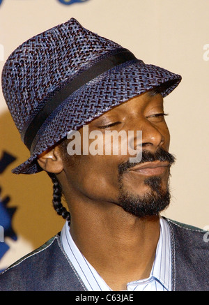 Snoop Dogg Spike TV VIDEO GAME AWARDS, Santa Monica, CA, Dicembre 14, 2004. (Foto: John Hayes/Everett raccolta) Foto Stock