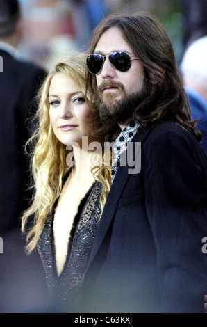 Kate Hudson, Chris Robinson presso gli arrivi per la chiave a scheletro Premiere, Universal Studios Cinema all'Universal CityWalk, Los Angeles, CA, 02 agosto 2005. Foto da: Michael Germana/Everett Collection Foto Stock