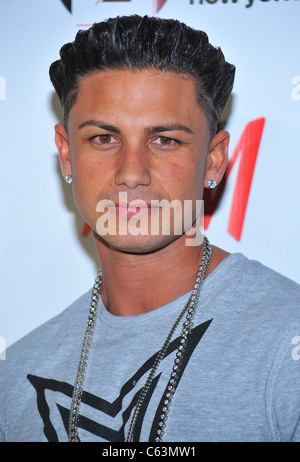 DJ Pauly D di presenze per la Z100 Jingle Ball 2010 Presentato da H&M, Madison Square Garden di New York, NY Dicembre 10, 2010. Foto Stock