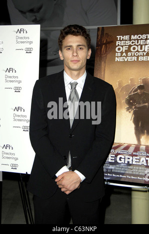 James Franco presso gli arrivi per il grande RAID Premiere, Arclight Cinema, Los Angeles, CA, 04 agosto 2005. Foto da: Michael Foto Stock