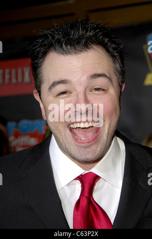 Seth MacFarlane presso gli arrivi di Family Guy's STEWIE GRIFFIN: la storia indicibile DVD partito, Mann's National Theatre di Los Angeles, CA, 27 settembre 2005. Foto da: Michael Germana/Everett Collection Foto Stock