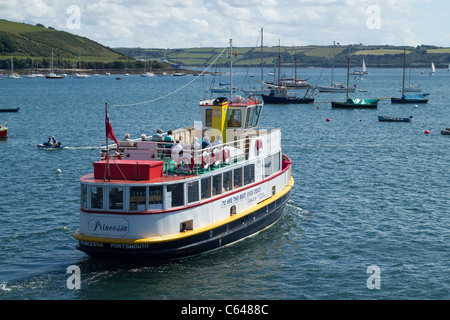 Princesa, la più grande barca per gite sul fiume Fal impostazione disattivata da Falmouth per andare al fiume Helford. Foto Stock