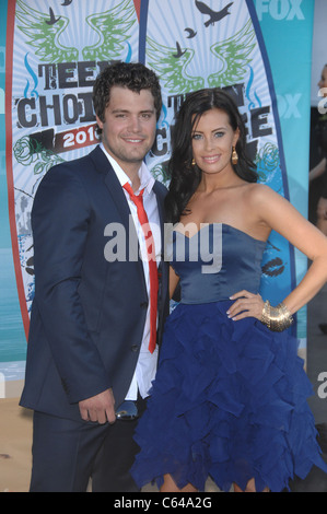 Levi Johnston, Brittani Senser presso gli arrivi per Teen Choice Awards 2010 - arrivi, Gibson anfiteatro, Los Angeles, CA il 8 agosto 2010. Foto Da: Michael Germana/Everett Collection Foto Stock