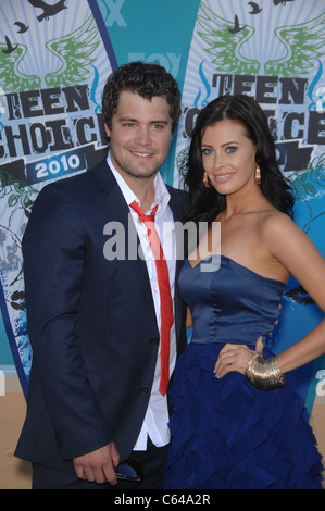 Levi Johnston, Brittani Senser presso gli arrivi per Teen Choice Awards 2010 - arrivi, Gibson anfiteatro, Los Angeles, CA il 8 agosto 2010. Foto Da: Michael Germana/Everett Collection Foto Stock