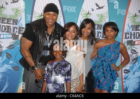 LL Cool J, Nina Smith, Simone Johnson, Najee Smith, Italia Smith, Samaria Smith in sala stampa per Teen Choice Awards 2010 - Foto Stock