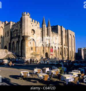 Palais des Papes, Palazzo Papale, terrazza caffetteria, Avignone, Vaucluse, Provenza, Francia, Europa Foto Stock