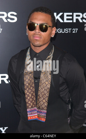 Chris Brown all'arrivo TAKERS Premiere, Arclight Cinema Dome, Los Angeles, CA il 4 agosto 2010. Foto di: Tony Gonzalez/Everett Collection Foto Stock